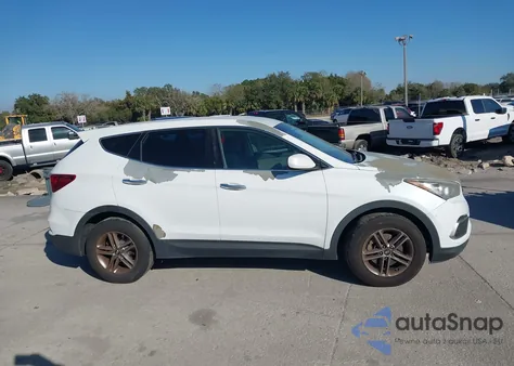 2018 Hyundai Santa Fe Sport 2.4L z USA, uszkodzony, nr VIN 5NMZT3LB9JH077898